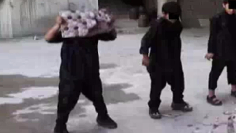 Isis, fermato macedone a Mestre: reclutava aspiranti terroristi