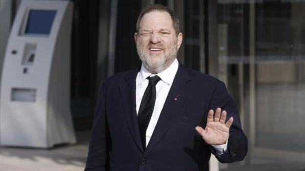 Scandalo Weinstein, il produttore rompe il silenzio: "Devastato, ho perso miei cari"