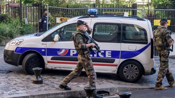 Francia, fallito attentato a un treno nel 2015: arrestato marocchino
