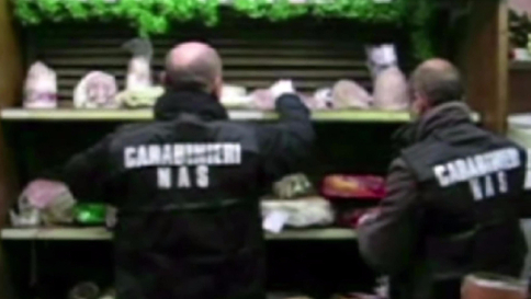 Milano,sequestrate 21 t di alimenti