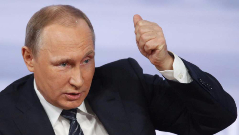 Siria, l'annuncio di Putin: "Martedì inizia il ritiro delle forze russe"