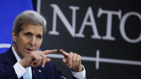 Kerry e la Merkel avvisano Ankara: "Senza democrazia la Turchia rischia". Ma Erdogan tira dritto