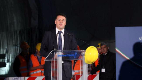 Renzi: Ue si occupi di investimenti "Sa-Rc simbolo cose che non vanno"
