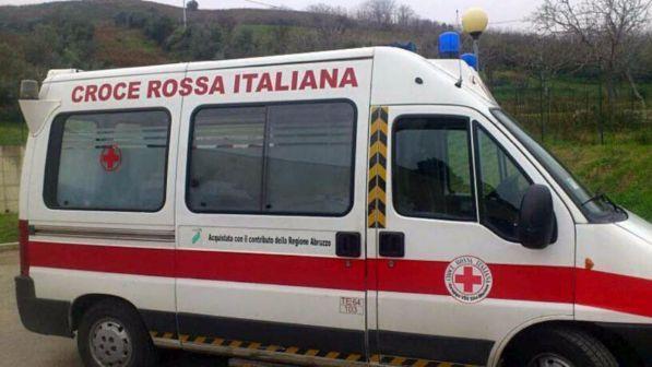 Napoli, bambina precipita da terzo piano: salvata da fili biancheria