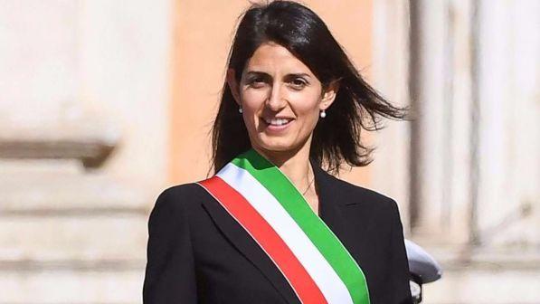 Raggi:non mi dimetto per eventuale rinvio,in conformità a regole M5s