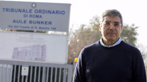 Dopo quasi cinque anni Totò Cuffaro lascia il carcere: "E' bello respirare la libertà"