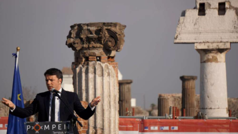 Renzi a Pompei: "Basta opere incompiute L'Italia può tornare a essere Paese leader"
