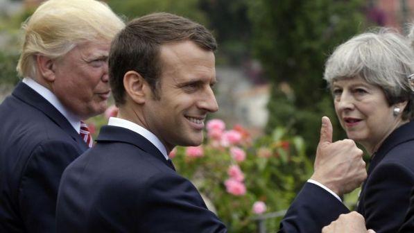 Siria, Trump chiama Macron e May: "Grazie per sostegno nel raid"