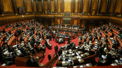 Ddl Cirinnà, le perplessità dei senatori del Movimento preoccupano Renzi