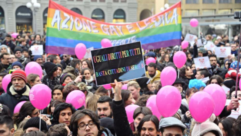 Unioni civili, 98 città in piazza per il sì Arcigay: un milione di sveglie nel Paese