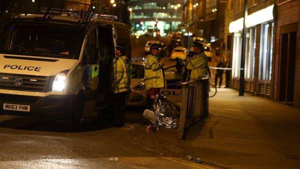 Manchester: gara di solidarietà per Chris e Stephen, i due senzatetto eroi