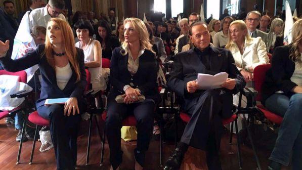 Berlusconi:"Centrodestra vince unito,divisi da Salvini solo su euro"