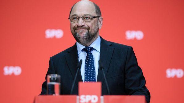 Germania, Schulz rinuncia al ministero degli Esteri