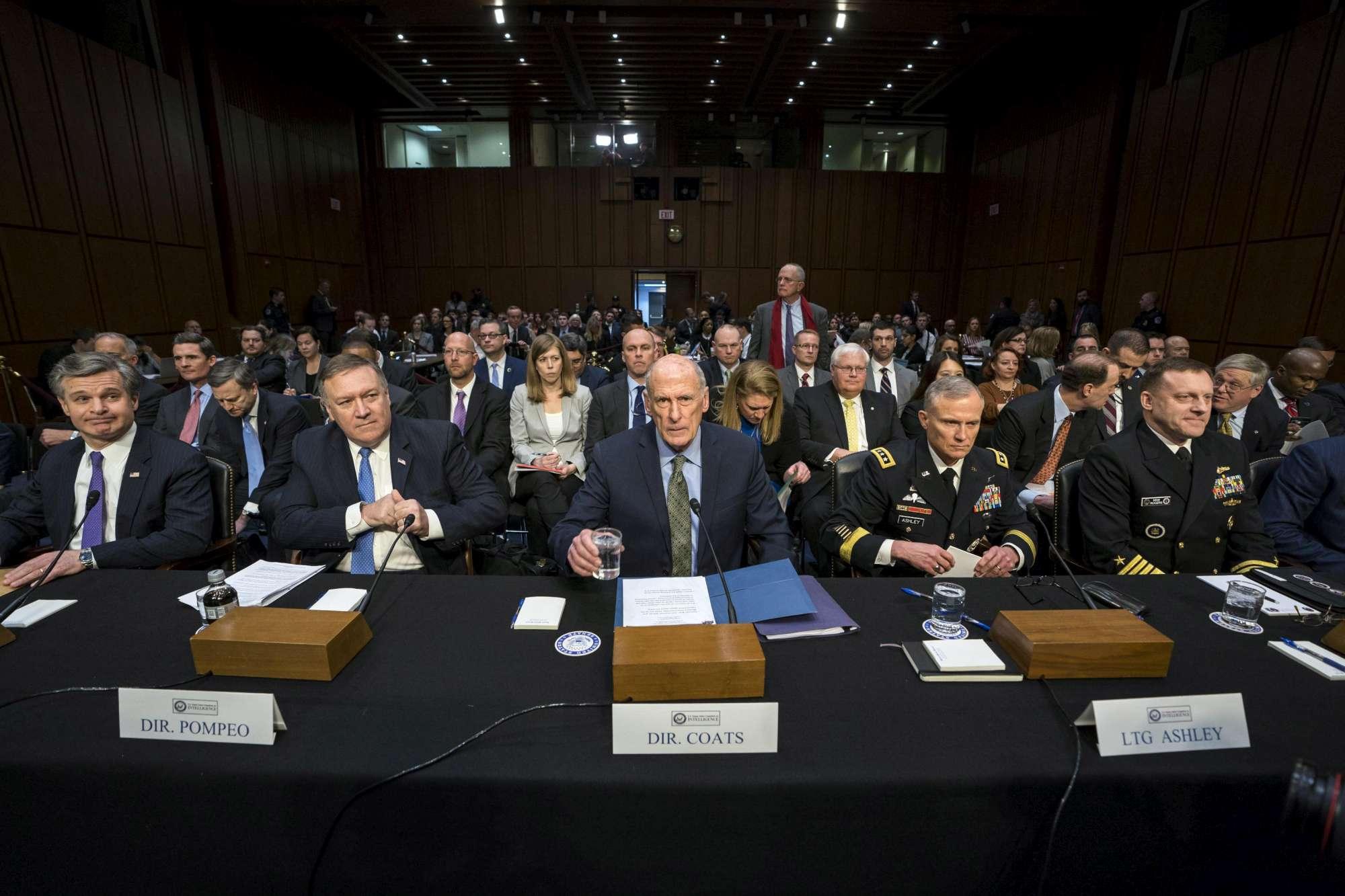 Capo 007 americani: "Russia influenza elezioni negli Usa e in Ue"