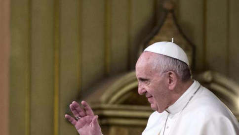 Il Papa: no a confusione tra famiglia e altre "unioni"