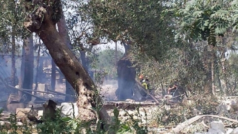Bari, esplosione in una fabbrica di fuochi d'artificio: sei morti e cinque feriti