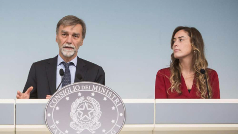 Ferrovie, via a privatizzazione al 40% Delrio: "La rete resterà pubblica"
