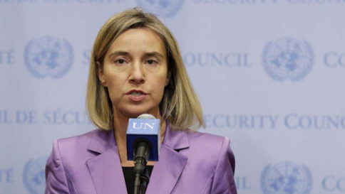 Siria, la Mogherini: "Una soluzione solo militare non è sufficiente"