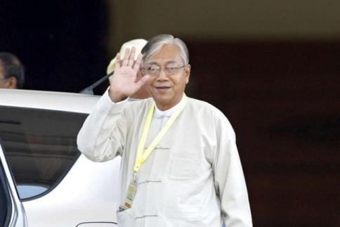 Htin Kyaw è il nuovo presidente della Birmania: atteso 50 anni