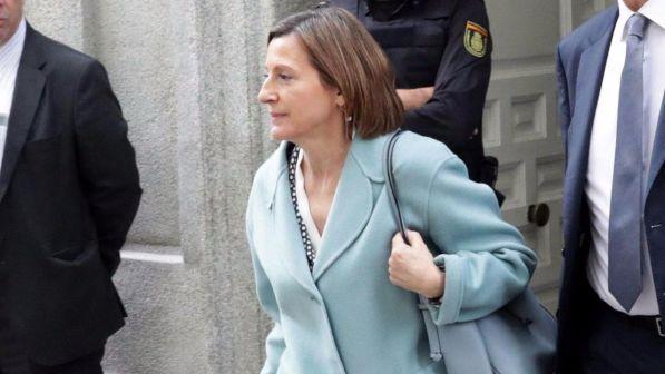 Catalogna, notte in carcere per ex presidente Parlamento Forcadell