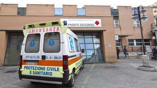 Donna accoltella il marito nel Palermitano: è grave
