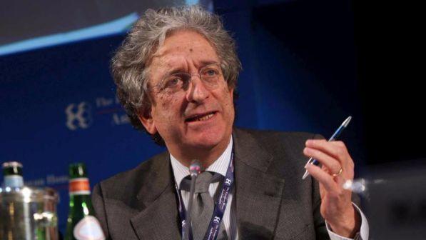 Manovra, viceministro Morando: "Bisogna intervenire sul superticket"
