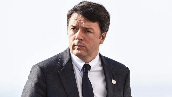 Migranti, Renzi: "L'Italia può andare avanti da sola, se Europa proseguirà così ci muoveremo autonomamente"