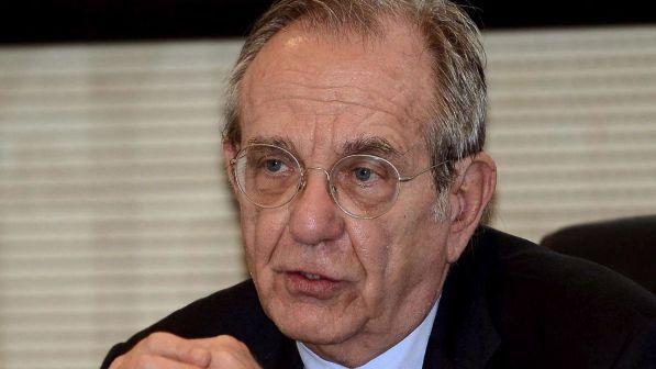 Padoan: legge di Bilancio buona, a Katainen non rispondo
