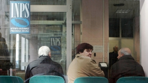 Pensioni, Inps: spesa dipendenti pubblici a 65 mld, media 1.772 €