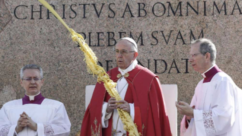 Monito di Papa Francesco sui migranti: "Assumersi responsabilità del loro destino"