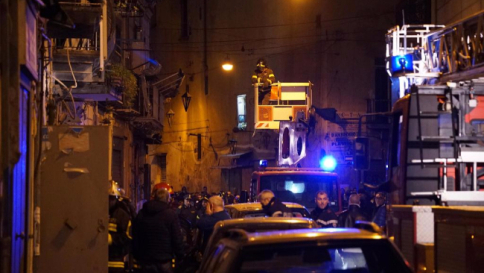 Napoli, esplosione in centro città per una fuga di gas: 2 feriti