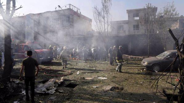 Attacco kamikaze in Afghanistan, almeno 13 morti a Helmand