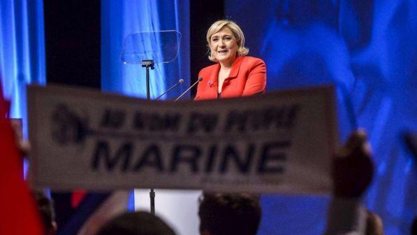 Francia, Le Pen: distruggerò fanatismo islamico nelle banlieue