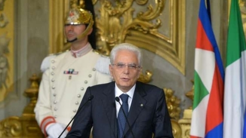 Mattarella ricorda le vittime di mafia: "Per onorarli tutti devono battersi"