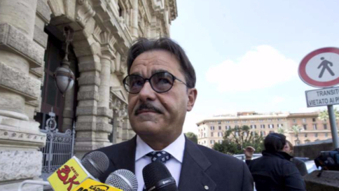 Morte dell'avvocato spezzino, sorella anestesista arrestata per omicidio