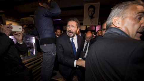 Roma, Marino ritira le dimissioniIl Pd unito: "Una situazione penosa"