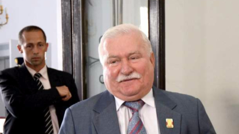 Polonia, "Walesa era un informatore dei sovietici durante il comunismo"