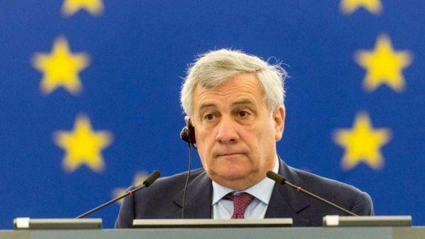 Migranti, Tajani: "Inaccettabile ciò che abbiamo visto in Libia"