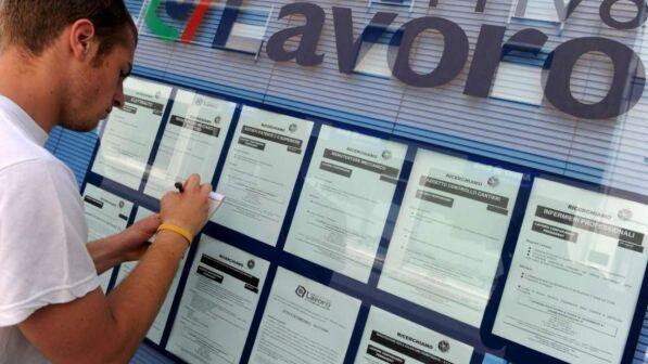 L'imprenditore costretto a emigrare in Sicilia: "Qui a Bergamo non trovo candidati"