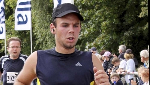 Germanwings, la Procura: "Andreas Lubitz temeva di diventare cieco"