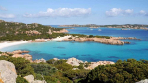 Budelli, il magnate Harte rinuncia all'isola: "Non ci sono le condizioni"