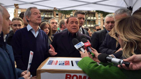 Roma, Berlusconi: "Bertolaso è un fuoriclasse del fare, Meloni e Salvini si decidano"