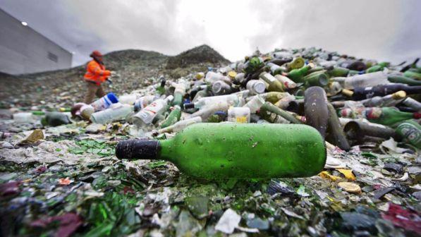 Discariche fuori legge, Bruxelles deferisce l'Italia alla Corte di giustizia Ue