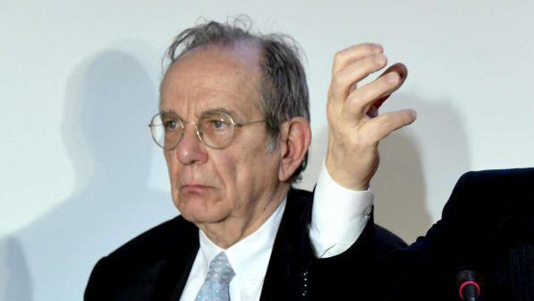 Padoan: Ue disponibile ad attendere il Def programmatico