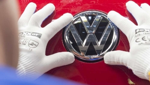 Volkswagen: "Stop a investimenti" Dopo scandalo "risparmi massicci"