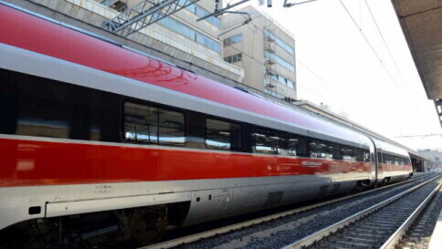 Fs: blackout informatico, possibili ritardi nella circolazione dei treni
