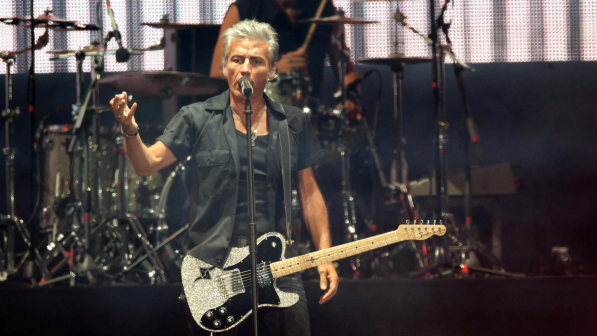 Risultati immagini per ligabue concerto