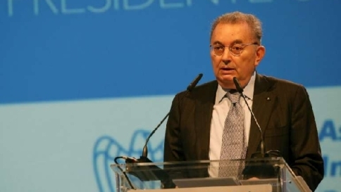 Squinzi: "Non siamo fuori da crisi"