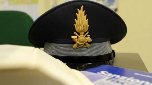 Napoli, rubavano soldi per immigrati: titolari onlus nei guai