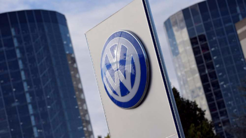 VW, in Italia coinvolte 709mila auto Delrio: "Truffa senza precedenti"